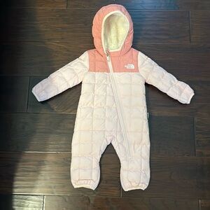 NWOT The North Face Baby Snowsuit One Piece